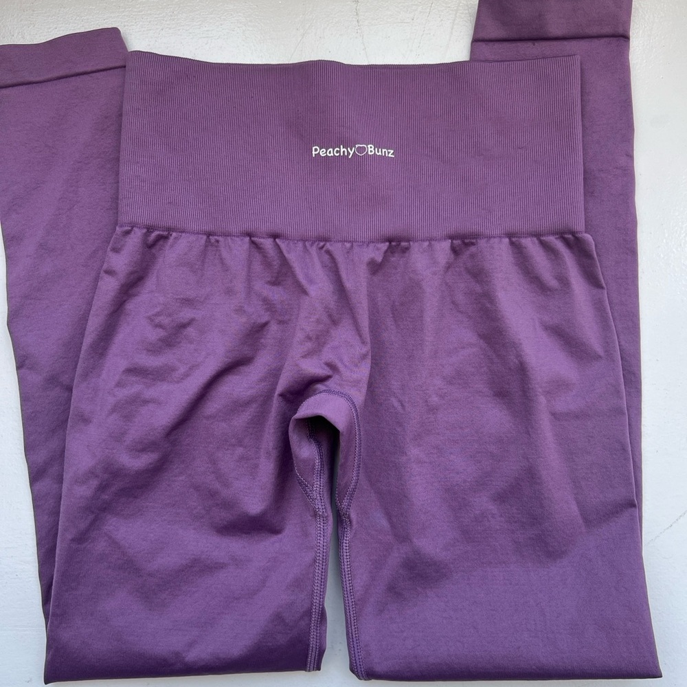 Peachy Bunz leggings size xs - Picture 2 of 4